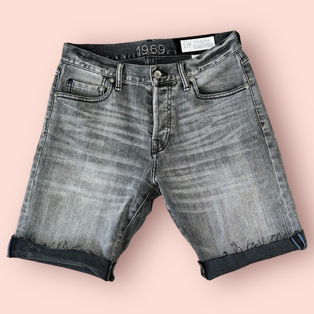 Gap 1969 Grey / Black Denim Shorts